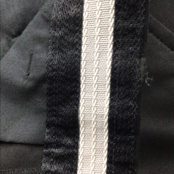 Greg Norman men flat front black golf shorts - Picture 4 of 8